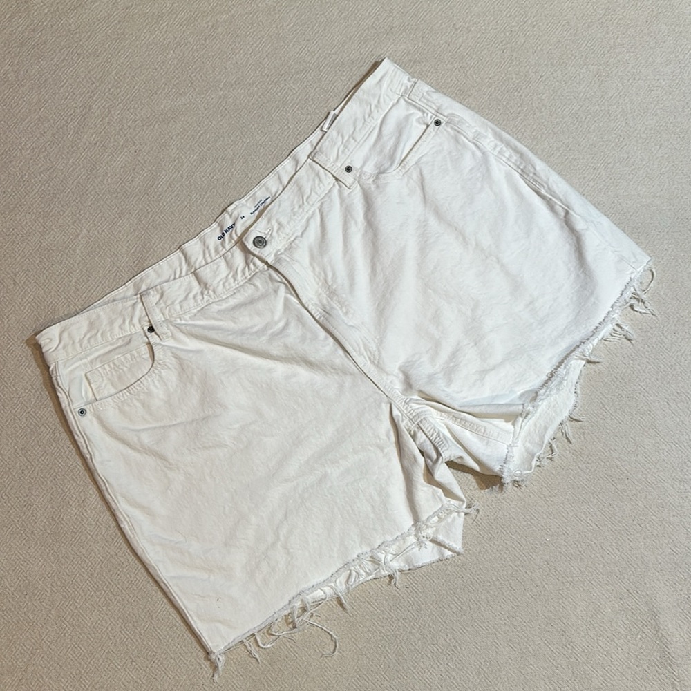 Old Navy White Denim Cutoffs Women’s 24